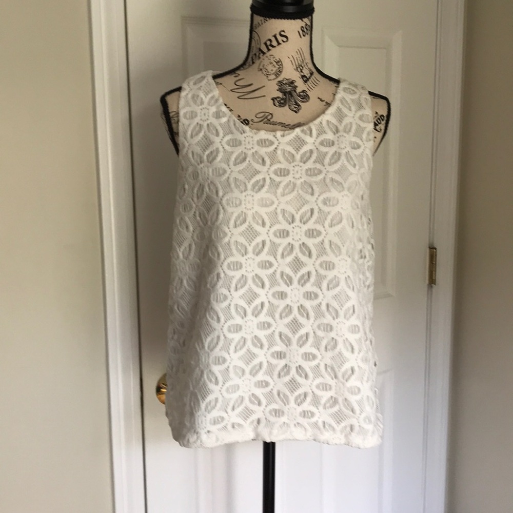 Chaus size M flower tank